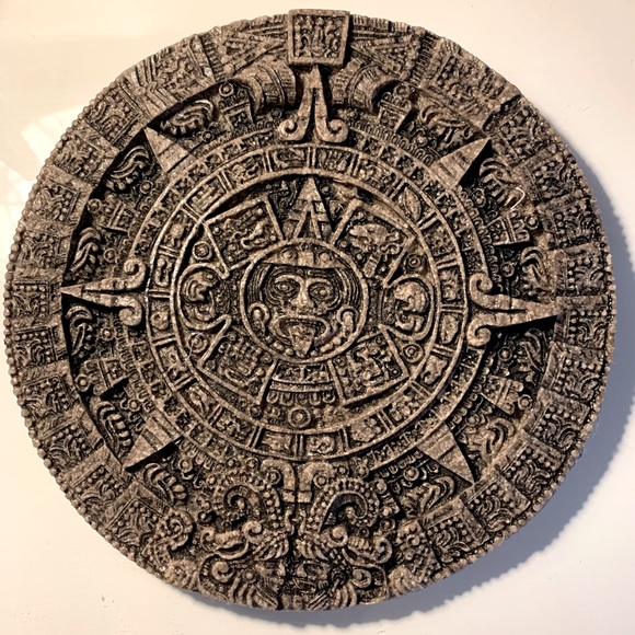 Aztec Stone Calendar - Picture 1 of 4